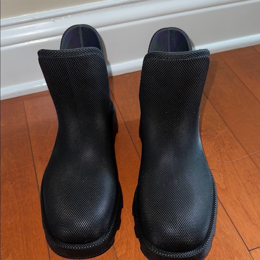 Burberry Black Rain & Snow Boots for All-Weather Style